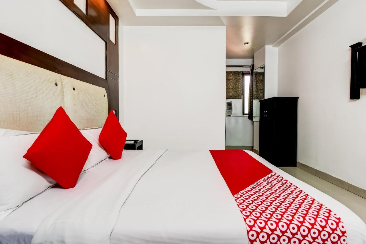 OYO 7781 Hotel Sai International Neu-Delhi Exterior foto